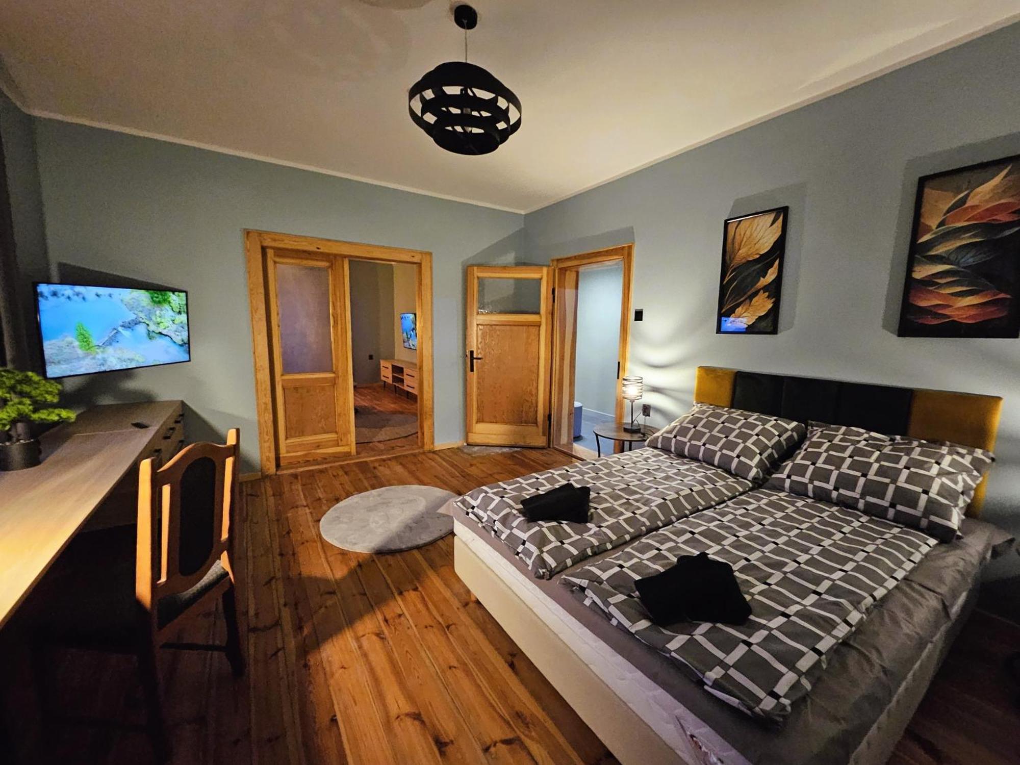Family Rooms Zabrze Exterior photo