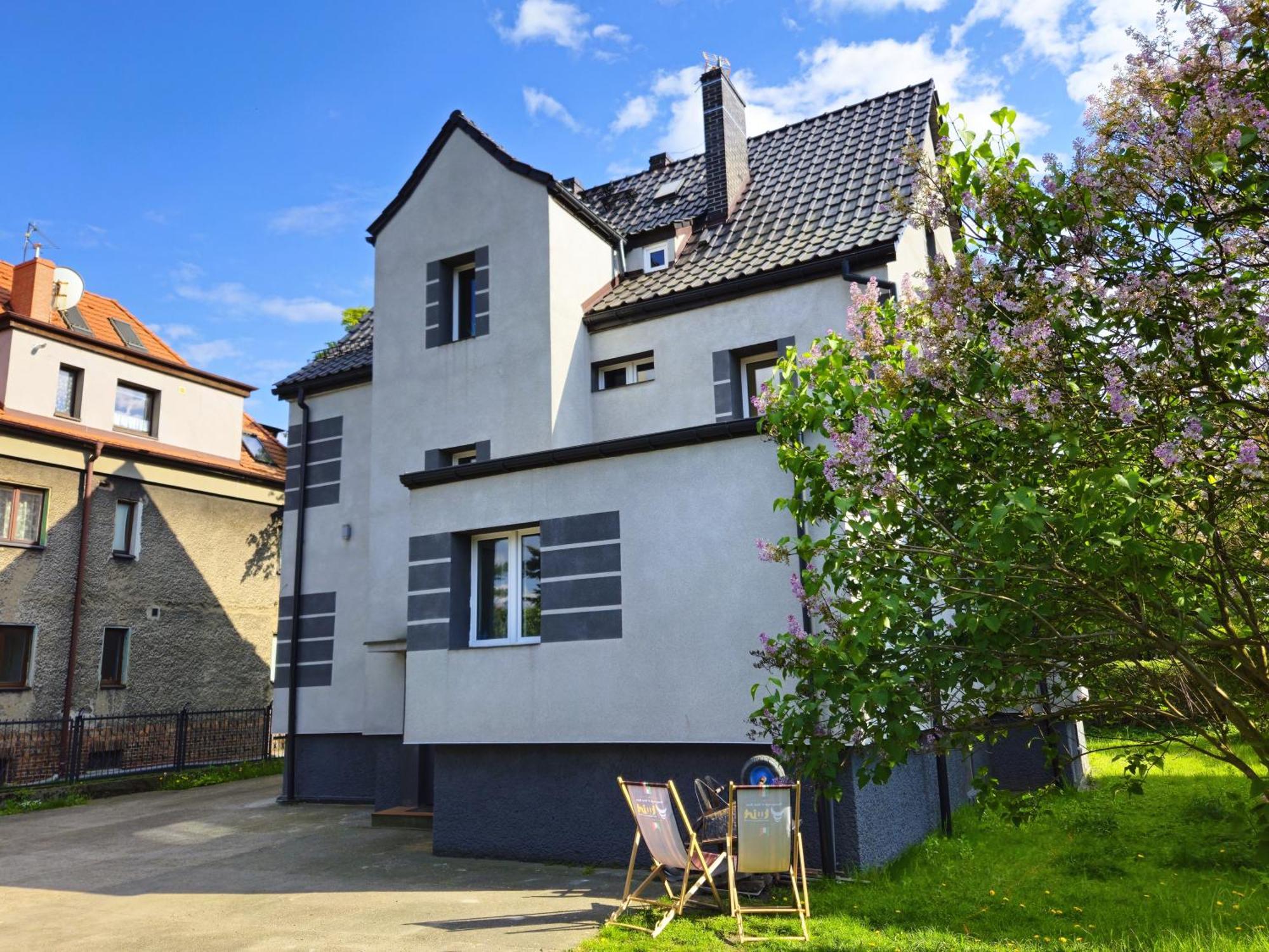 Family Rooms Zabrze Exterior photo