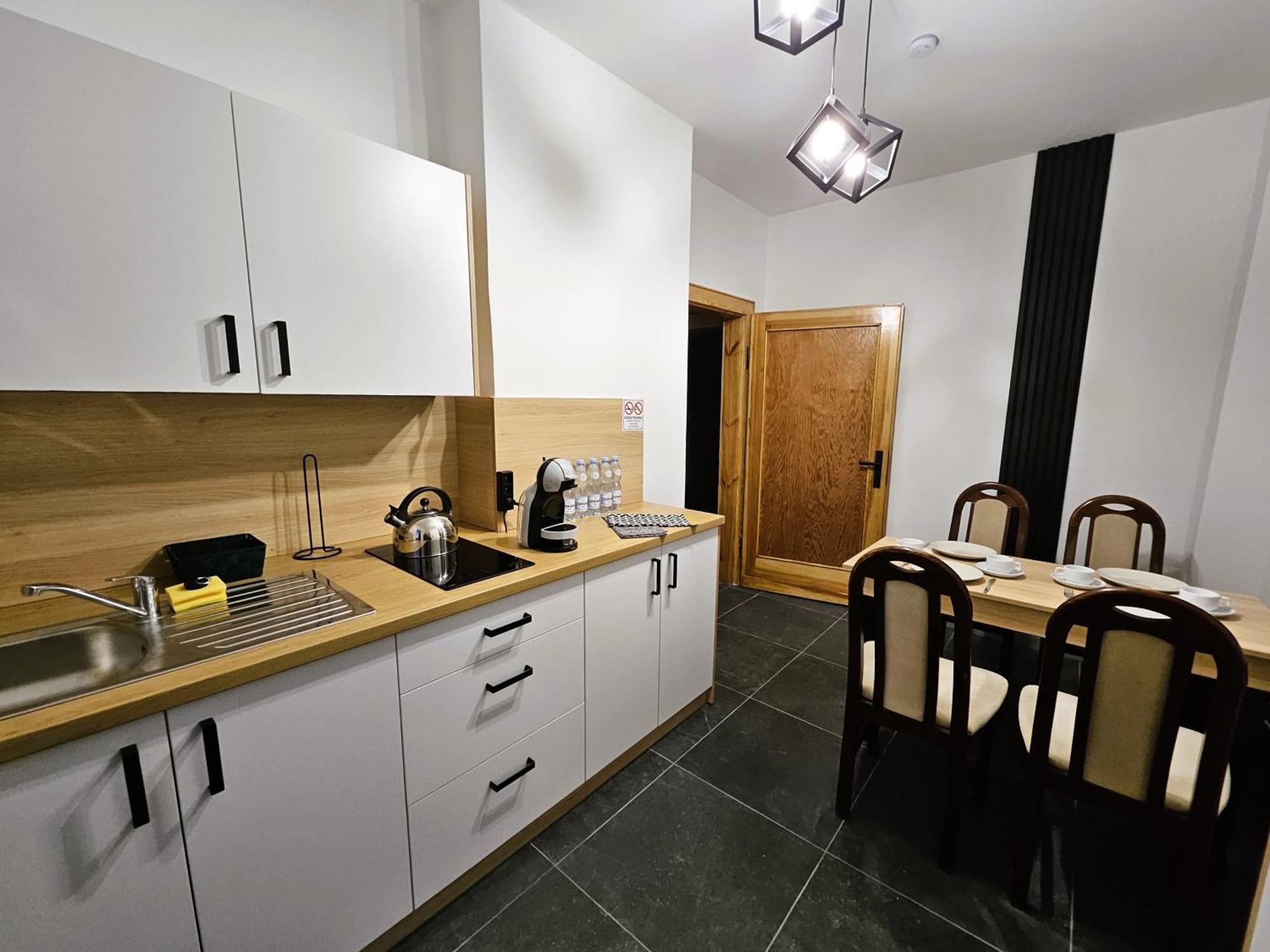 Family Rooms Zabrze Exterior photo